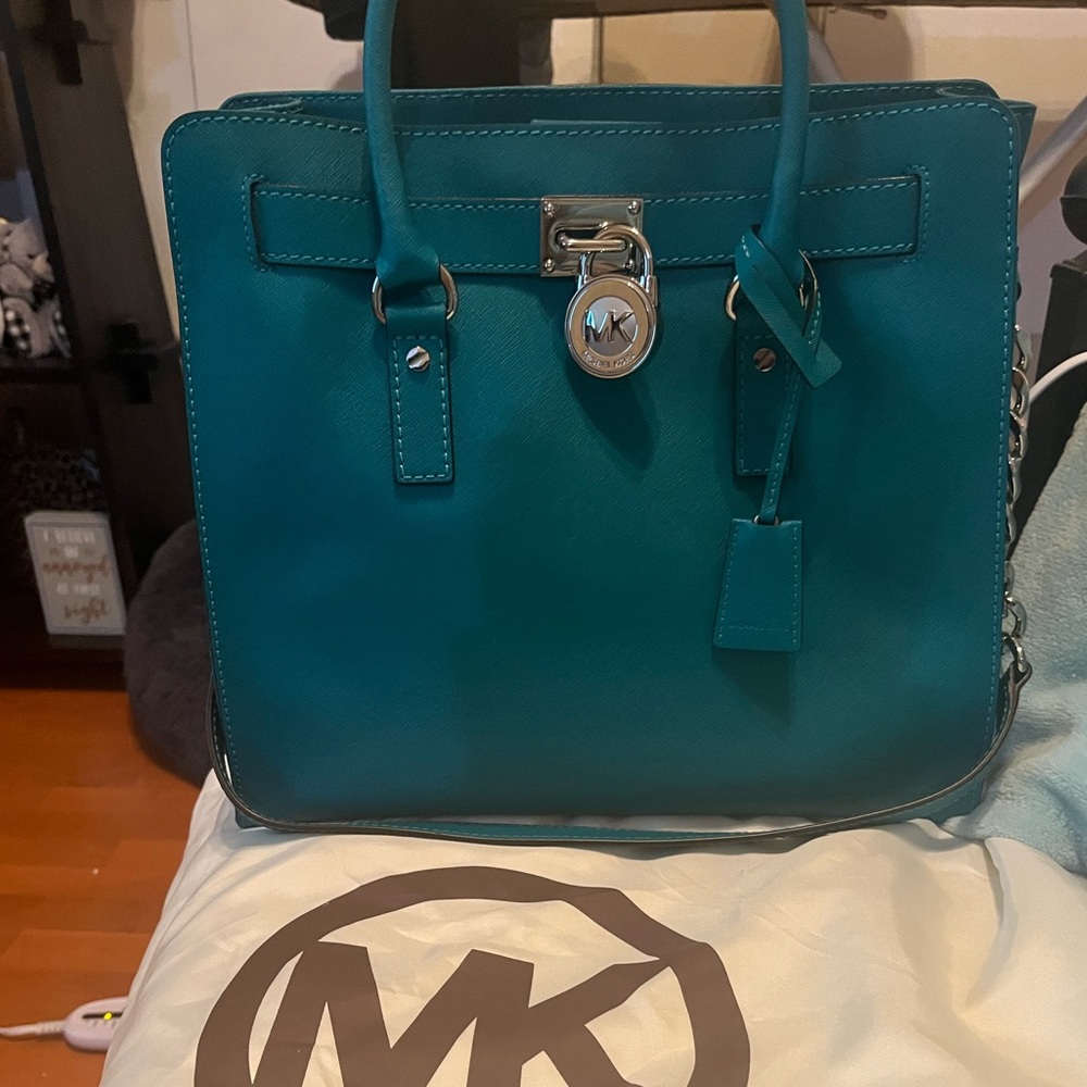 Michael Kors Hamilton Bag, gently worn. Teal Blue color